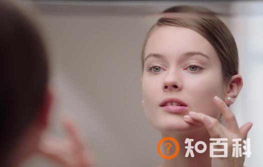 女性生理失调易上火 生活规律多吃蔬菜水果