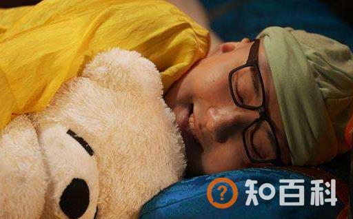 睡眠不好对工作影响比较大 改善上班族睡眠的方法