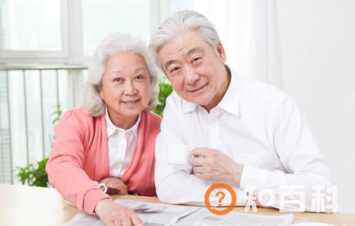 人到老年可以吃些什么营养品 老年人饮食保健方法