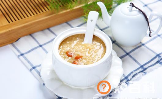 煮养胃粥来帮助老人养胃 九种老人养胃粥推荐