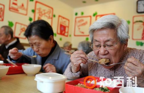 10个坏习惯会伤害老人的胃 养胃这些食物也要少吃