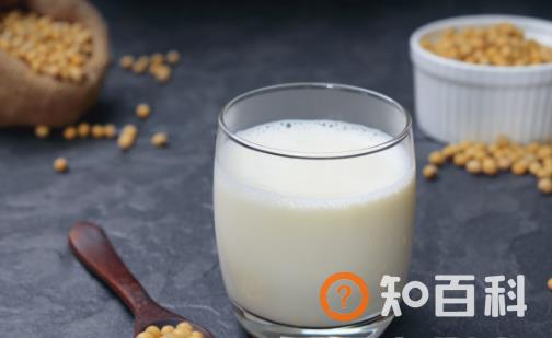 老人喝豆浆养生要注意的禁忌 豆浆的药膳食谱推荐