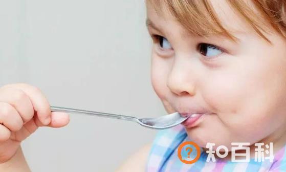 给婴幼儿喝水的讲究 判断喝水是否不够主要还是看尿量