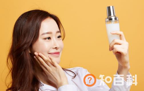 爽肤水的十大经典用法 爽肤水用手拍还是用化妆棉擦