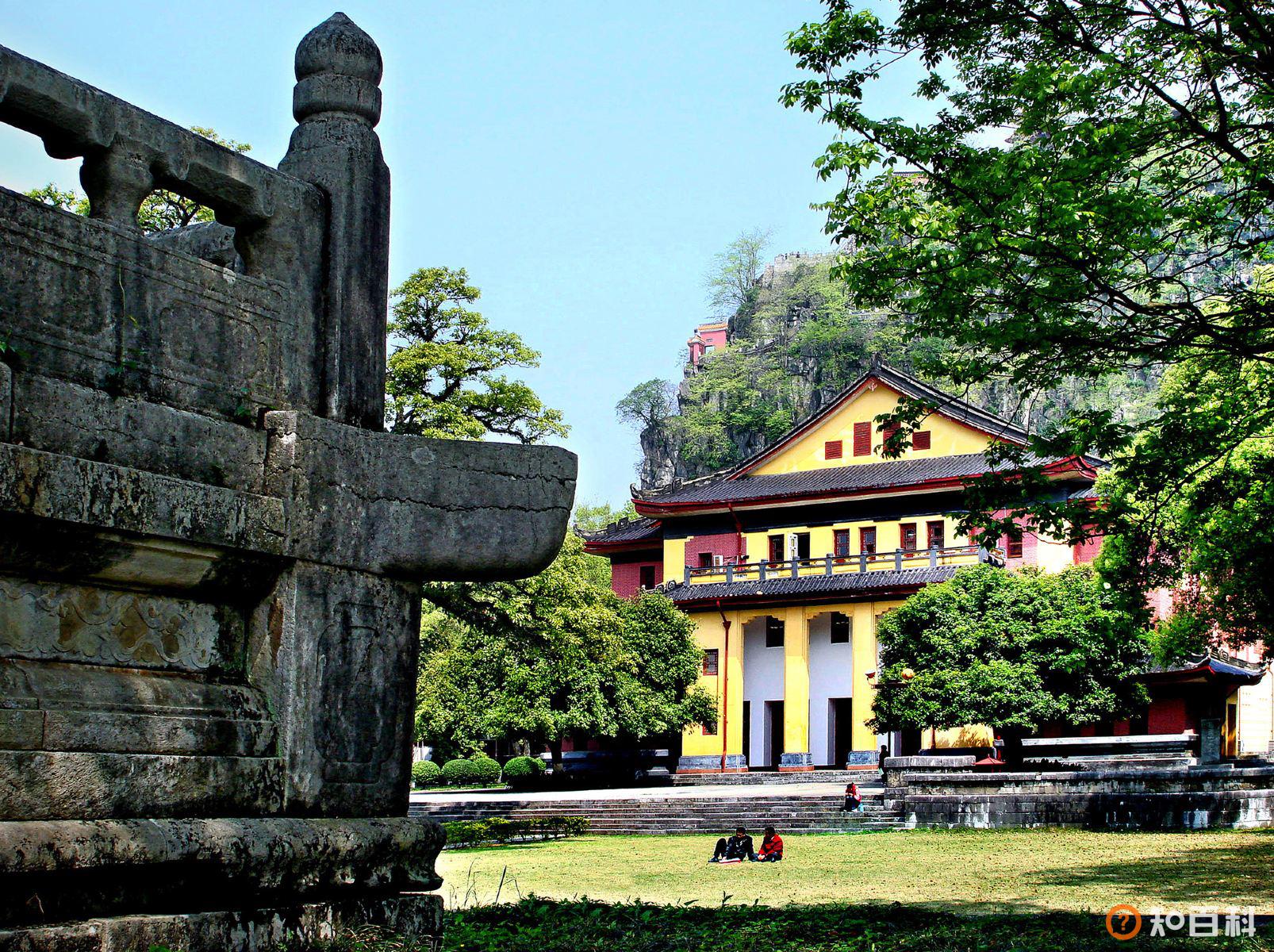 独秀峰王城景区(Duxiu Peak Palace Destination)