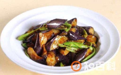 怎么炒茄子才不会变黑？