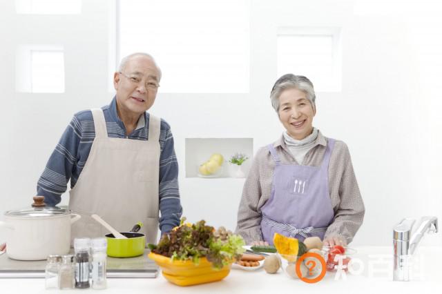 一日断食排毒法喝水方式  轻轻松松给身体一次大清理