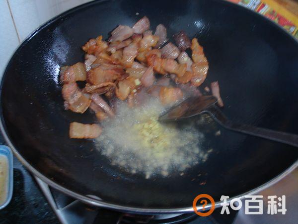 腊肉炒素鸡做法大全