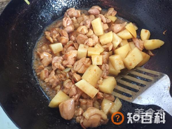 土豆酱鸡块做法大全