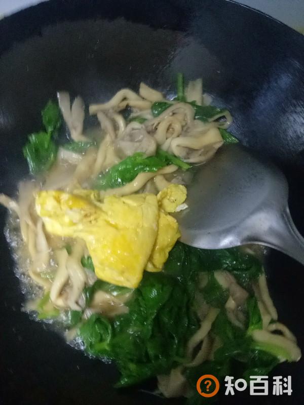 芹菜叶平菇炒鸡蛋做法大全