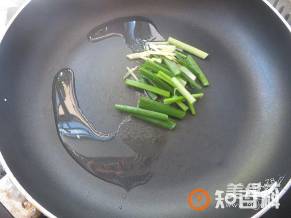 洋葱焖鸡翅做法大全
