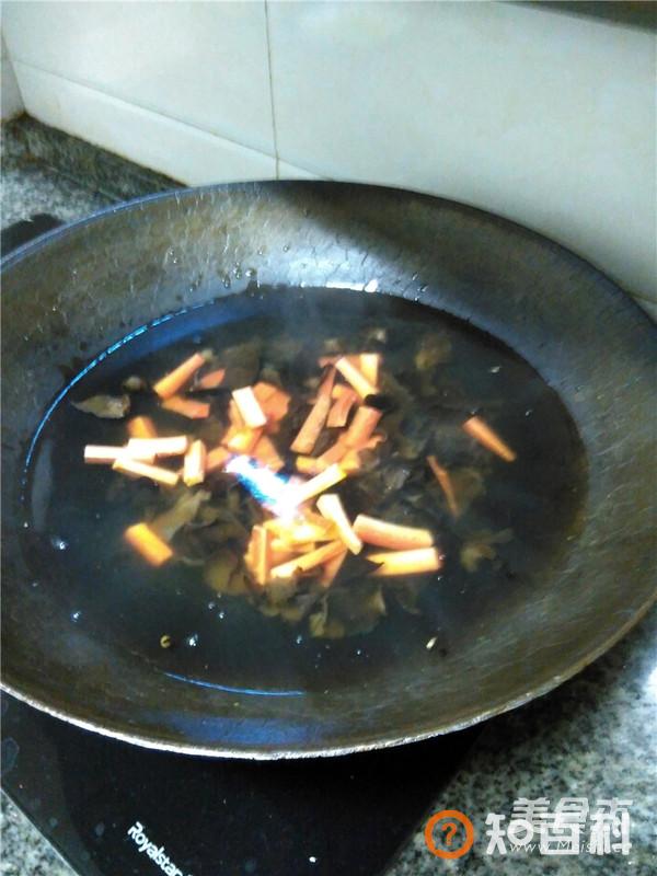 水煮三鲜做法大全