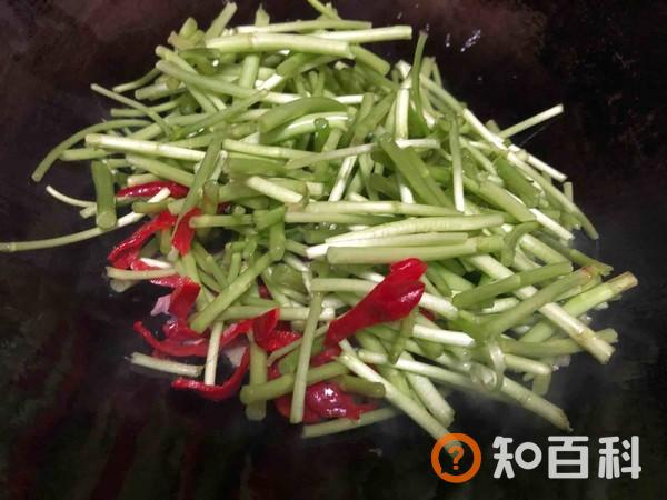 芦蒿炒肉丝做法大全