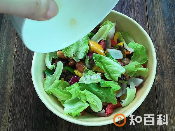 油醋汁鸡肉果蔬沙拉做法大全