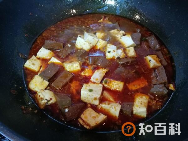 香辣鸭血豆腐做法大全