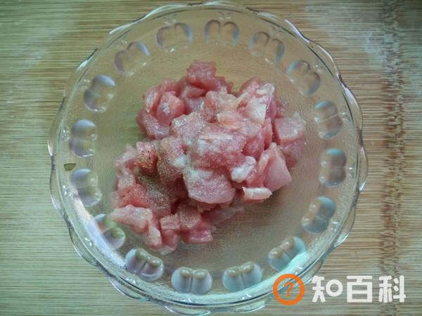 玉米粒豌豆炒肉做法大全