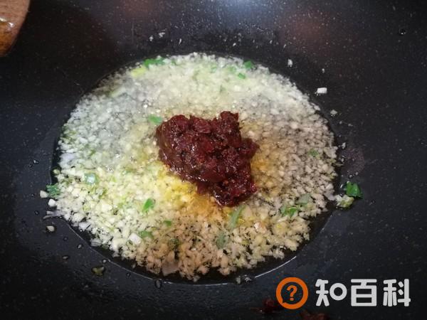 香辣鸭血豆腐做法大全