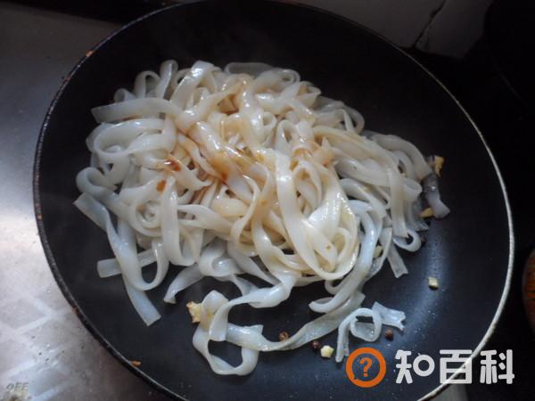 三丝炒河粉做法大全