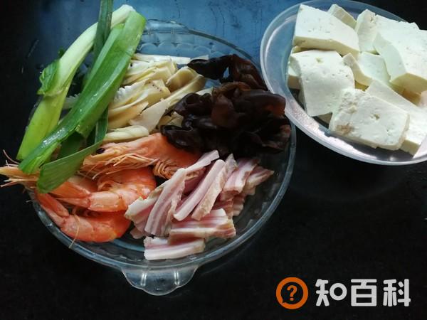 三鲜豆腐煲做法大全