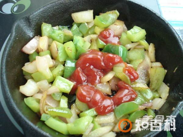厚底黑椒香肠披萨做法大全