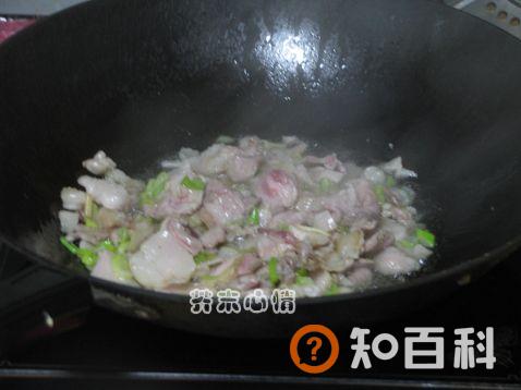 东北酸菜炒肉做法大全