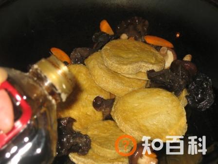 香菇黑木耳烧素鸡做法大全