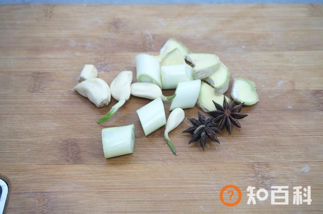 五花肉炖笋块做法大全