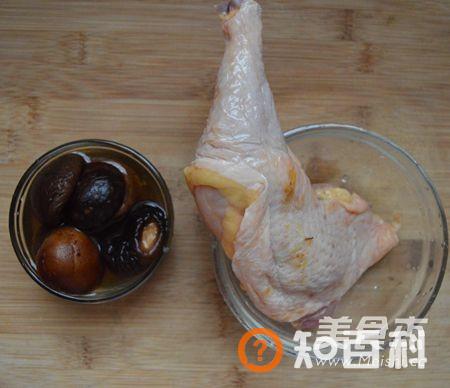 香菇鸡腿煲仔饭做法大全