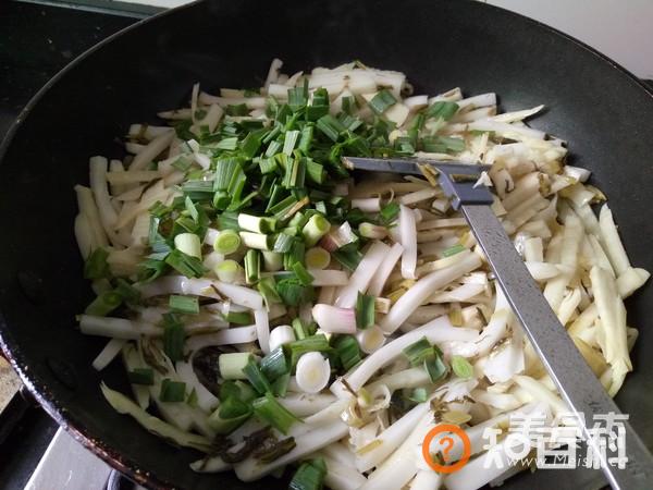 雪菜冬笋炒年糕做法大全