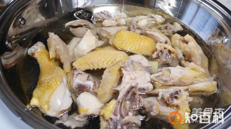 双菇炖土鸡做法大全