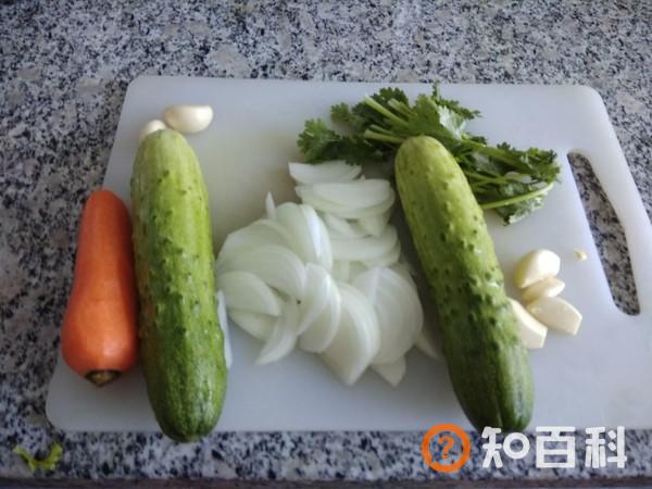洋葱拉皮黄瓜做法大全
