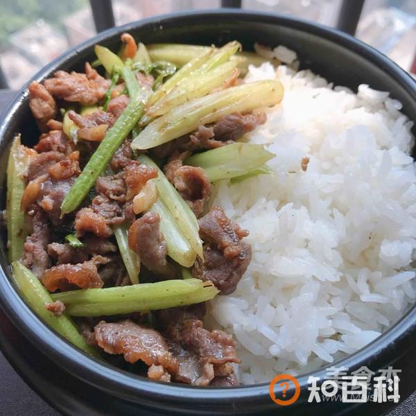 沙茶芹菜炒牛肉做法大全