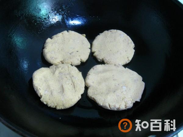 玉米面贴饼子做法大全