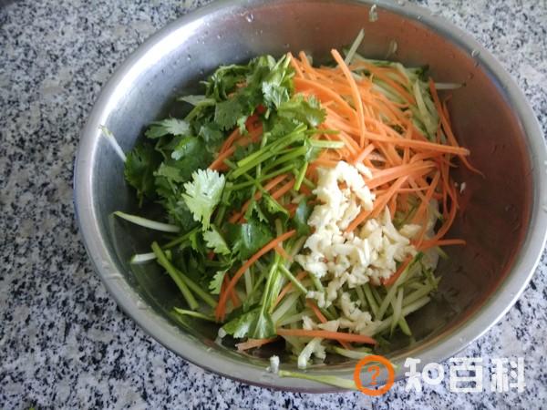 洋葱拉皮黄瓜做法大全