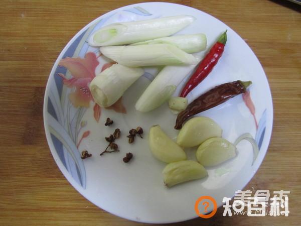 蘑菇炖鸡做法大全