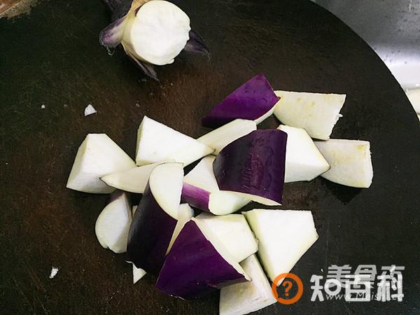 蒜香鸡腿菌茄子做法大全