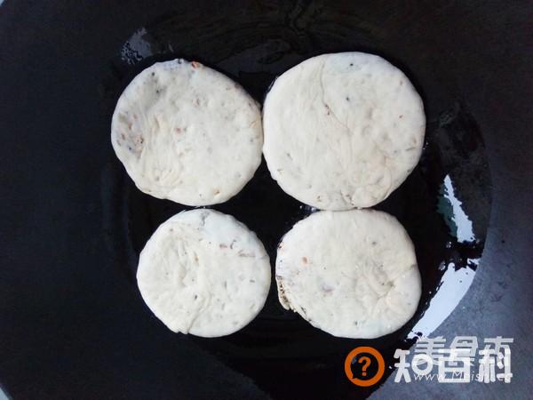 奶香鸡蛋果仁饼做法大全