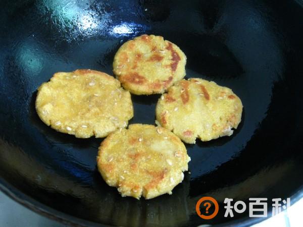 玉米面贴饼子做法大全