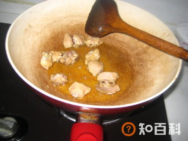 野生菌炒鸡翅做法大全