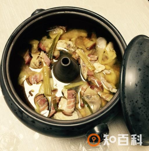 腌五花肉汽锅鸡做法大全