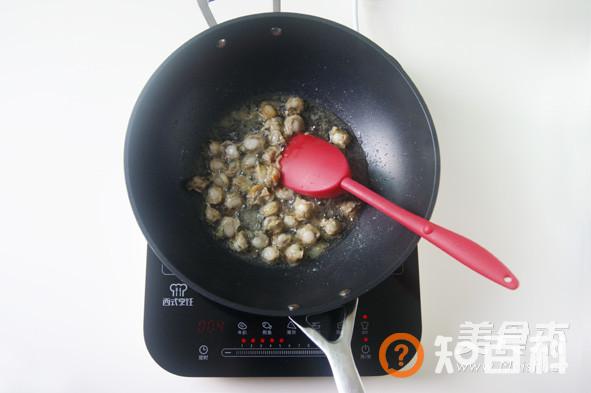 学会六招炒出足可舔盘的【彩椒扇贝丁炒米粉】做法大全