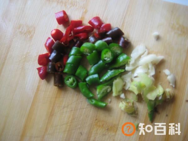 腊肉丁炒毛豆做法大全