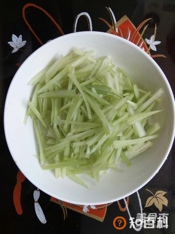 香芹榨菜里脊肉炒米粉做法大全