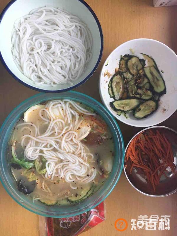 猪脚过桥米线做法大全