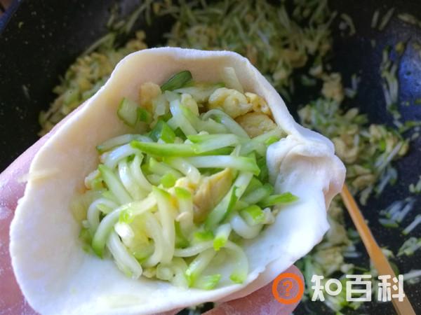 西葫芦鸡蛋馅饼做法大全