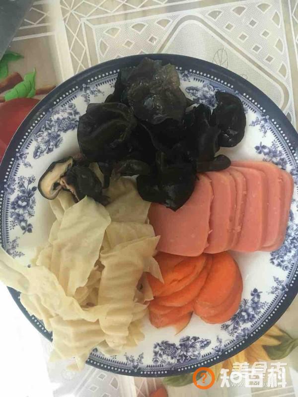 云南过桥米线番茄味做法大全