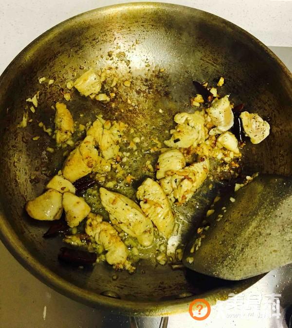 奶油鸡肉培根意面做法大全