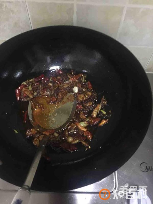 辣子鸡丁（酸甜口的您家的宝宝也可以吃）做法大全