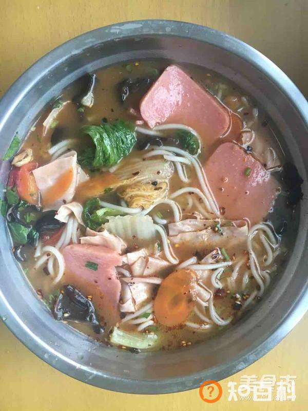 云南过桥米线番茄味做法大全