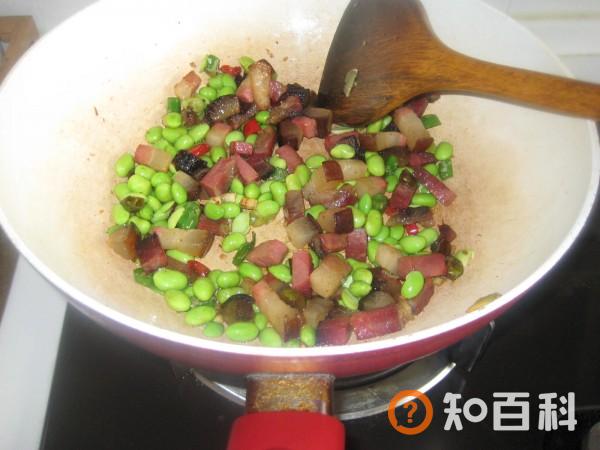腊肉丁炒毛豆做法大全
